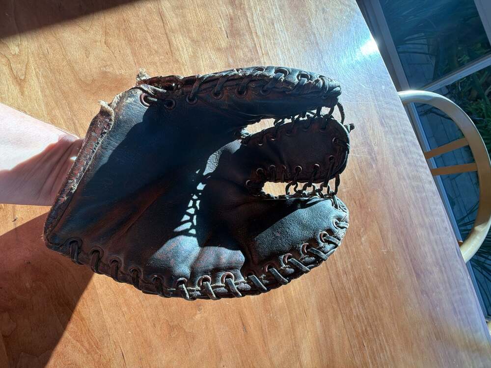 Vintage Rawlings Leather Baseball Glove Mitt